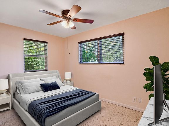 3rd image of 1401 SW 19th Street