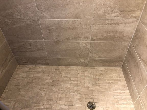 5th image of 147 Hedgegrove Ave