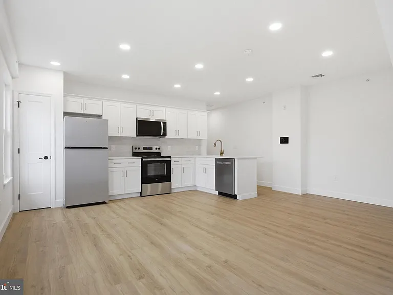100 W Front St #2B — Photo 6