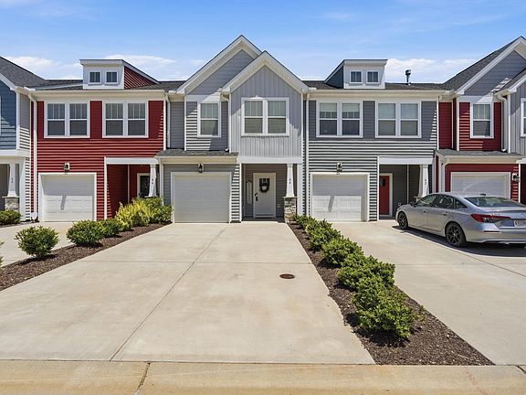 2nd image of 64 Mardale Ln