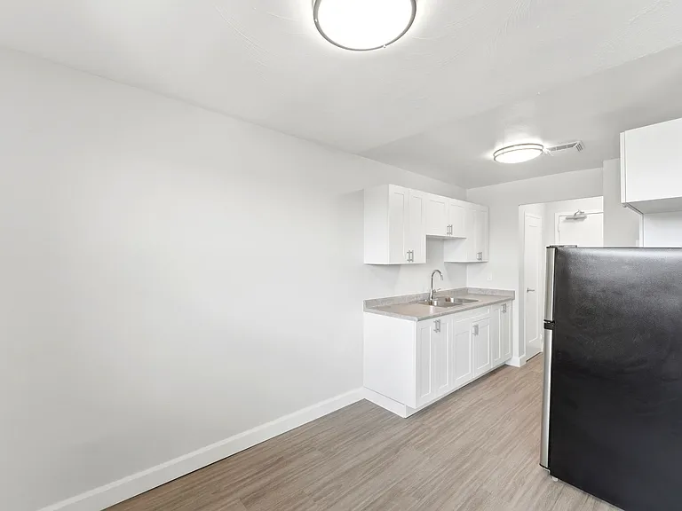 85 Willow Rd — Photo 14