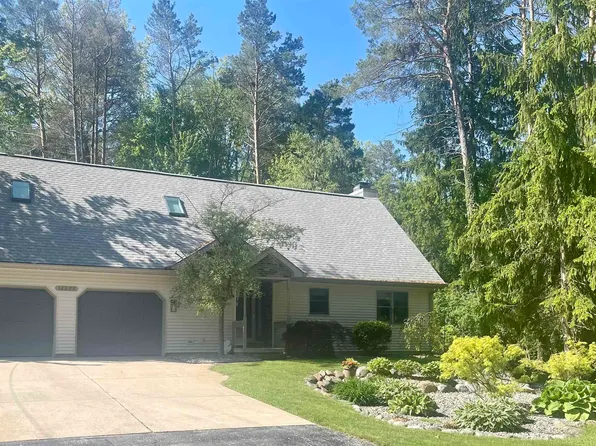 11279 Sarle Rd, Freeland, MI 48623