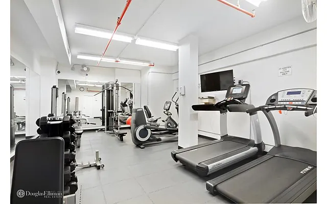 Rented by Douglas Elliman | media 23