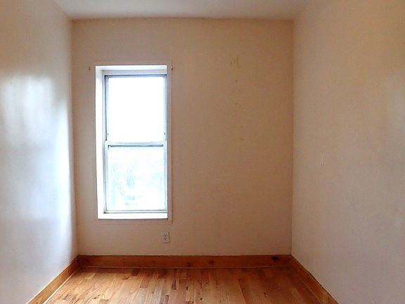 2nd image of 559 Saint Johns Pl #2VC