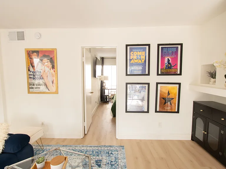 5245 Coldwater Canyon Ave #C — Photo 11