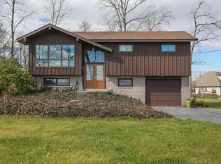 760 Stony Battery Rd, Landisville, PA 17538