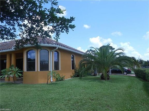 4th image of 1201 Camellia Ave