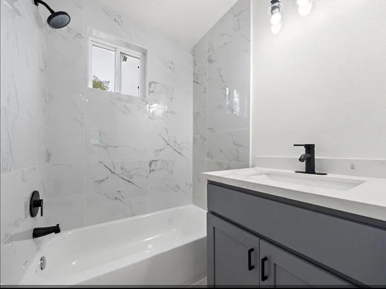 3521 McIlhenny St — Photo 5