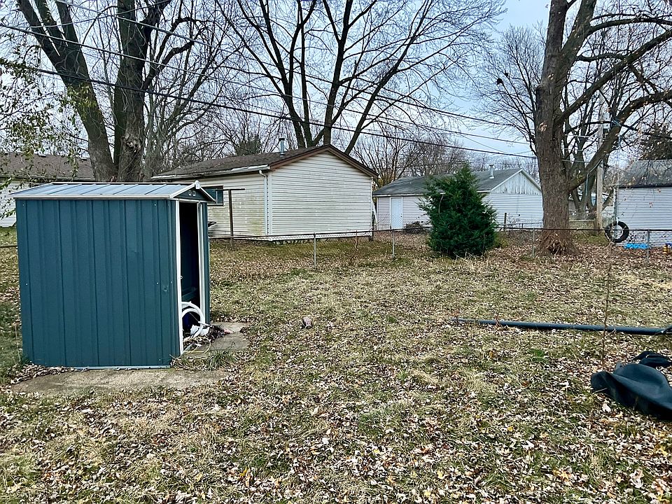 2nd image of 296 Belle Aire Ave