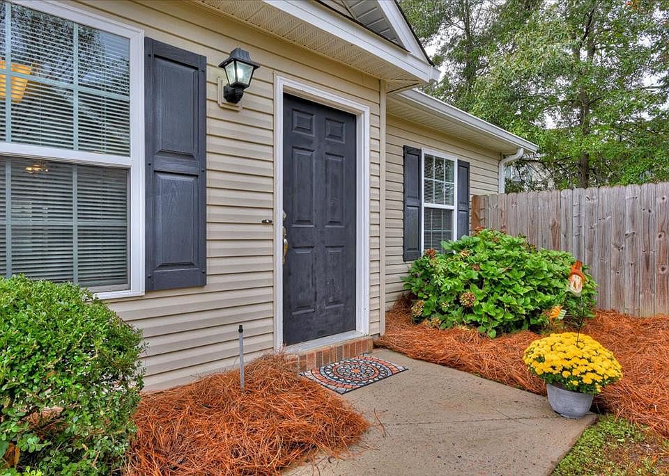 1st image of 119 Photinia Drive #-
