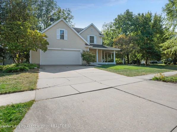 16931 Black Walnut Ln, East Lansing, MI 48823