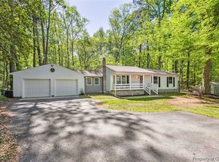 4057 Foxwell Dr, Hayes, VA 23072
