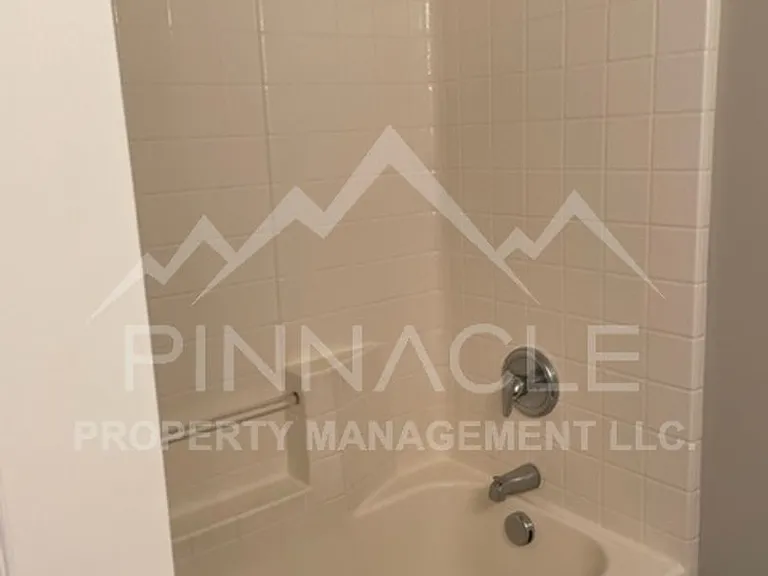 1808 W Clearview Dr — Photo 18