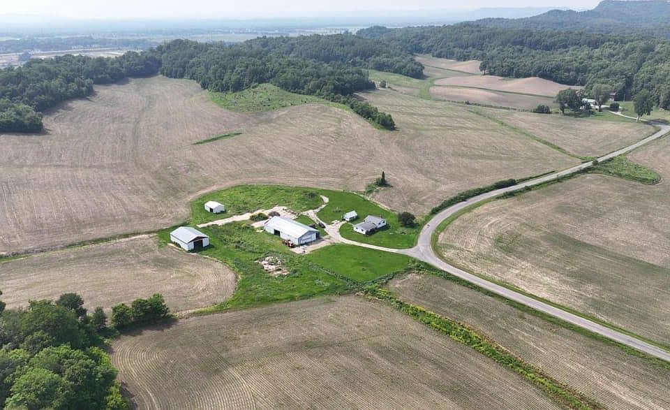 1st image of 1000 Glomstad ROAD