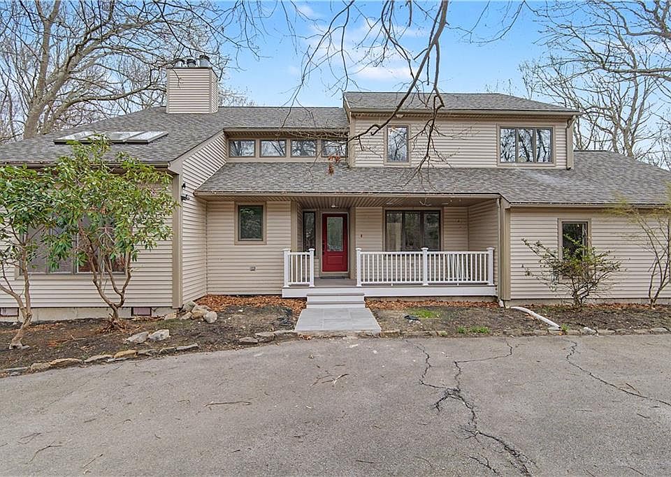 1st image of 26 Trout Brook Ln