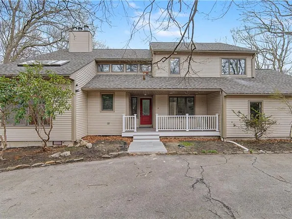 26 Trout Brook Ln, Scituate, RI 02831