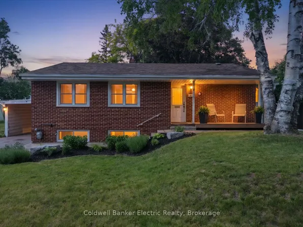 1497 Mayfair Ave, Peterborough, ON K9J 6T3