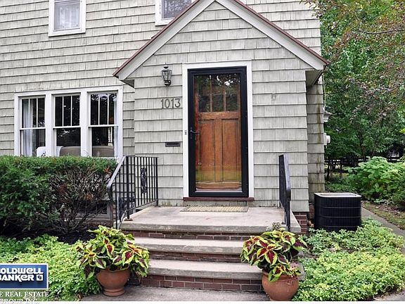 Charming Front Entrance