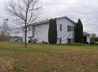 6125 374th St, North Branch, MN 55056