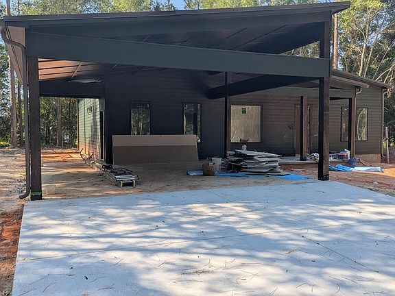 3rd image of 100 Marie Ln