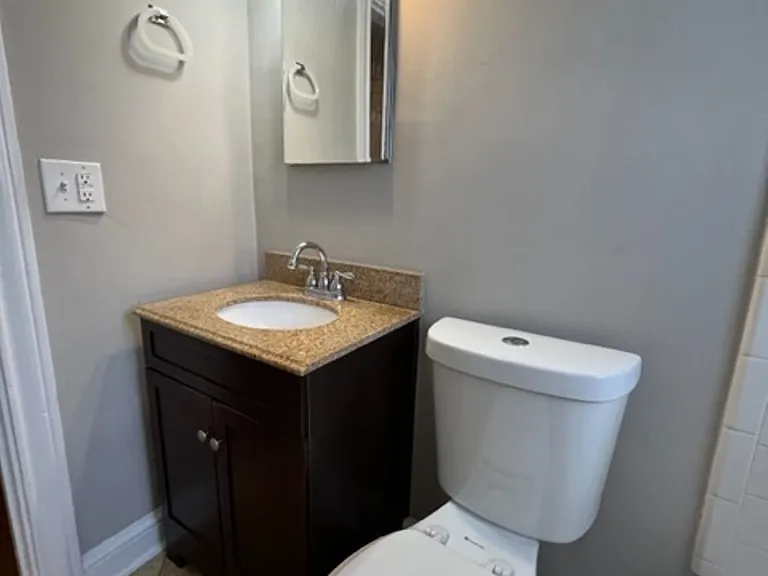 34 Melville Ave #B — Photo 12