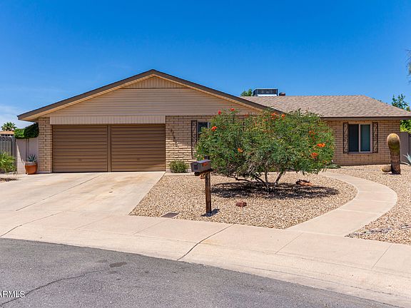 3rd image of 3740 W LUPINE Avenue