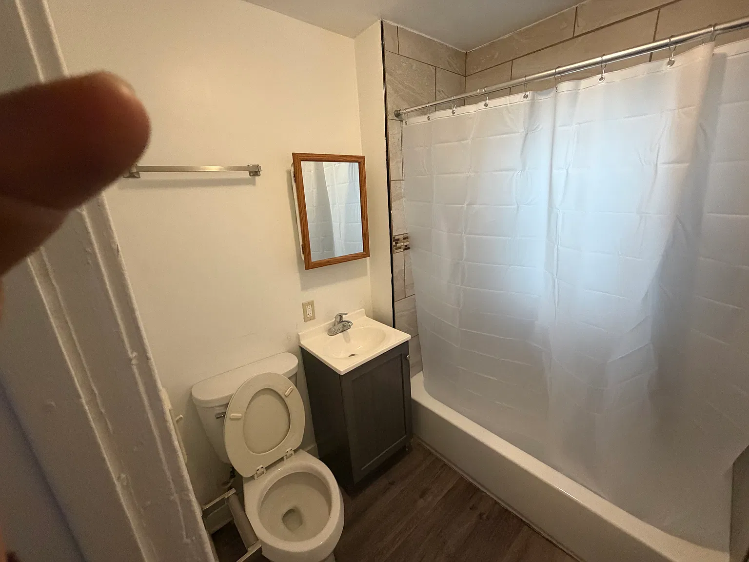 4 bed, 1618 sqft, $2,100 — Photo 4