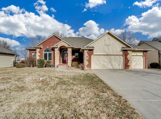 8602 W Shadow Lakes St, Wichita, KS 67205