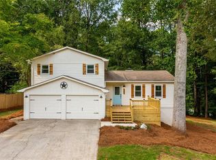 302 Summer Ct, Woodstock, GA 30188