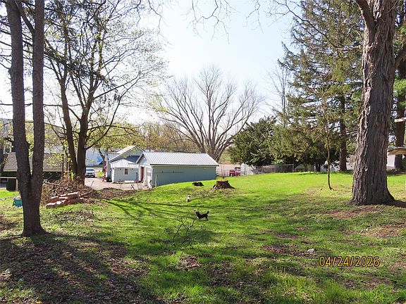 4th image of 34 Crescent Dr