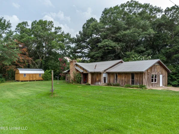355 Fletchers Chapel Rd, Yazoo City, MS 39194