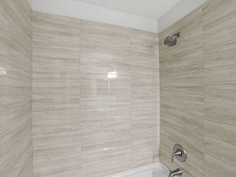 6447 Walnut Fork Dr — Photo 34