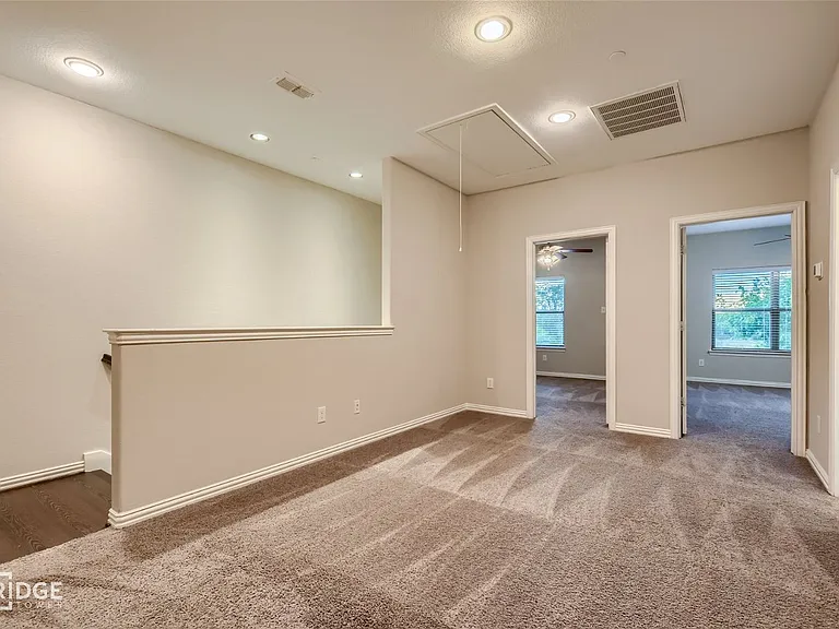 1312 Lake Crest Ln — Photo 10