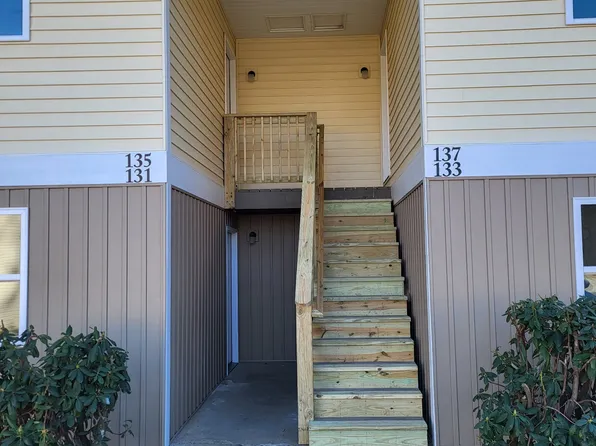 133 Tennis Ranch Rd #133, Hendersonville, NC 28791