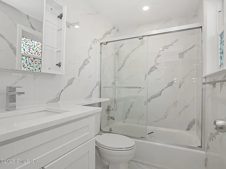 37 Edgewood Ave #B — Photo 11