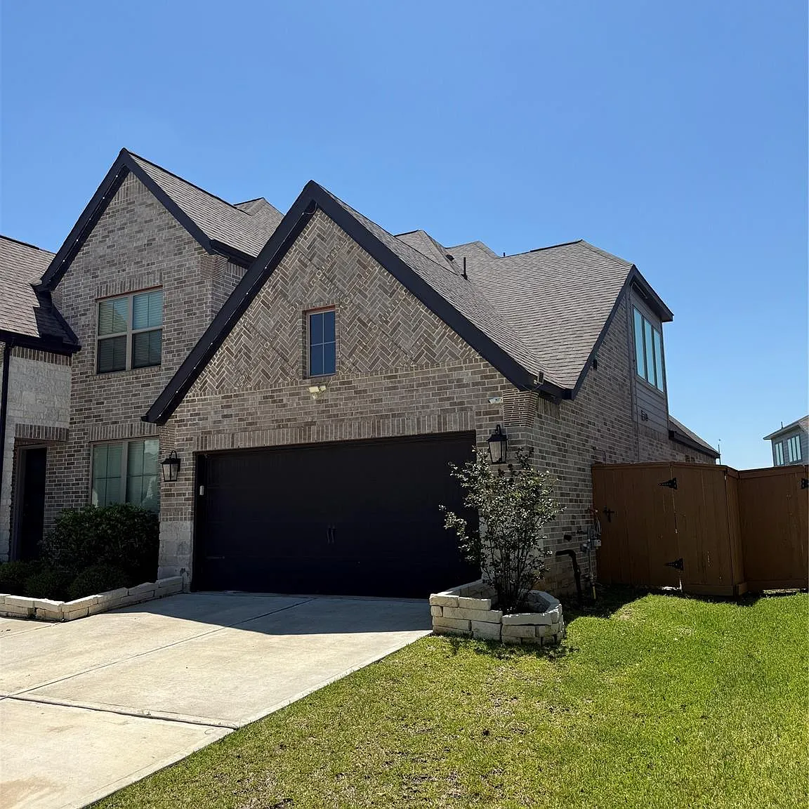 5 bed, 4.5 bath, 3546 sqft, $4,775 — Photo 4