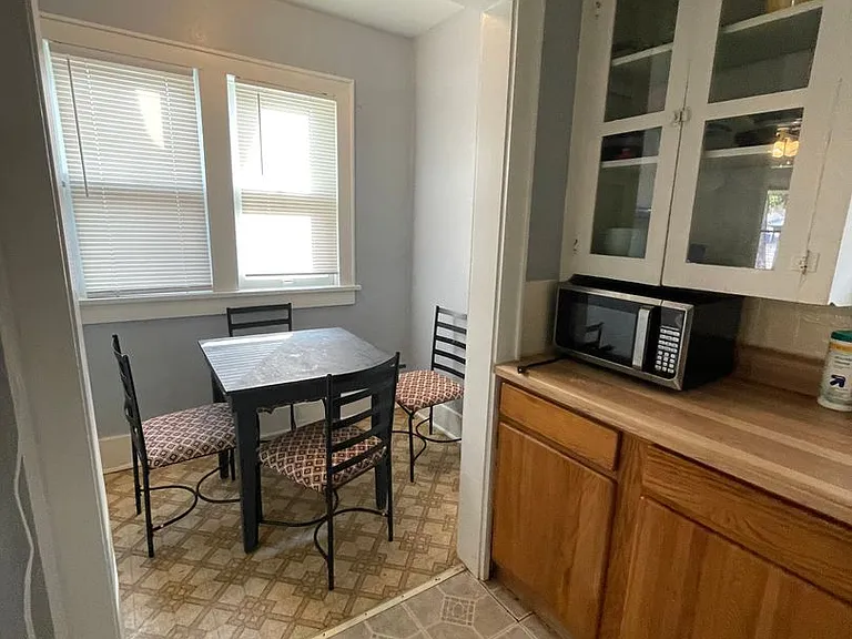 842 S Flood Ave — Photo 9