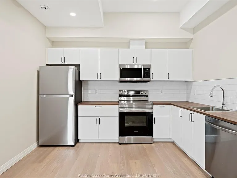 127 Talbot St N #7 — Photo 6