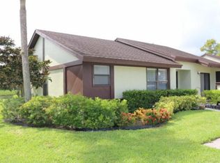 421 Narrowleaf Ct, Royal Palm Beach, FL 33411
