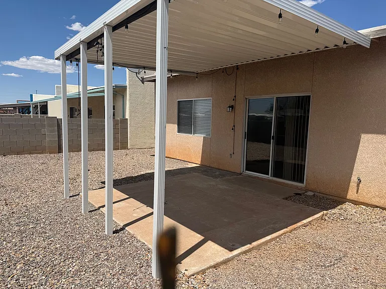 1102 Desert Oak Pl — Photo 16