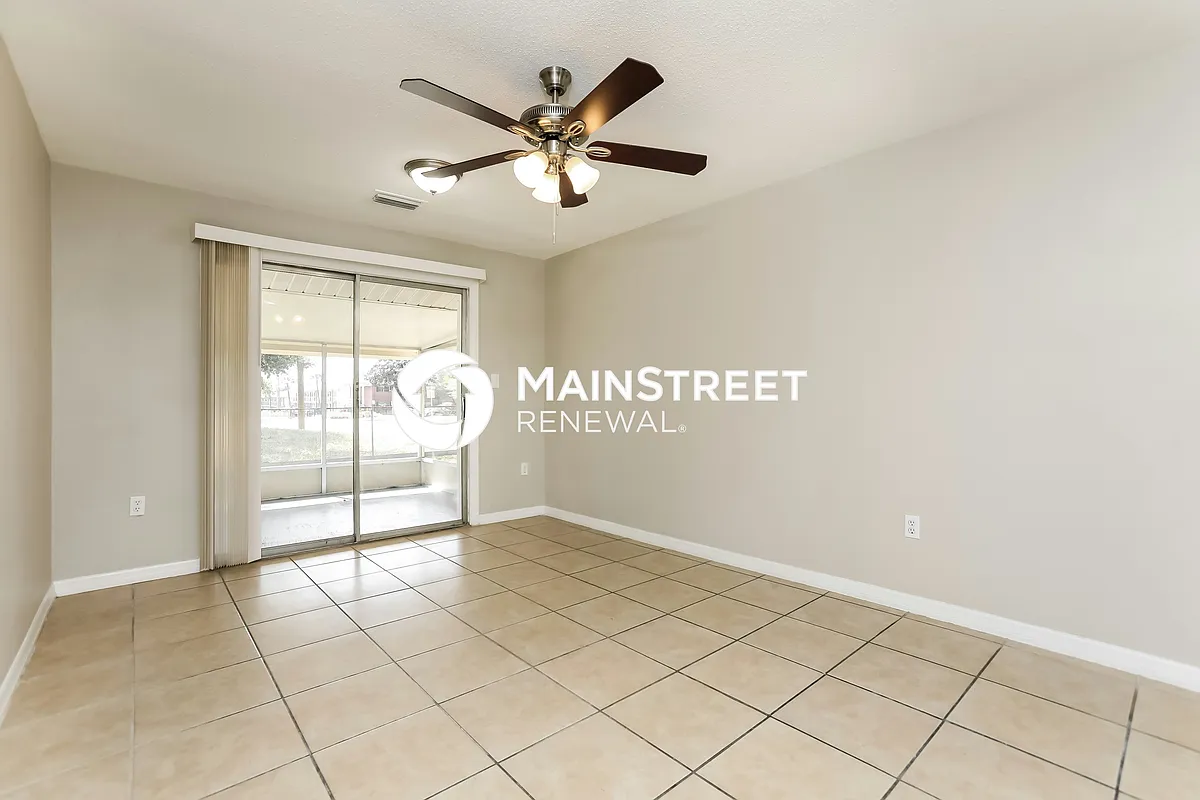 Living Room - 5604 Fair Oak Ct