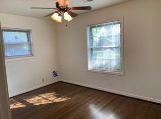 7262 Roos Rd, Houston, TX 77074