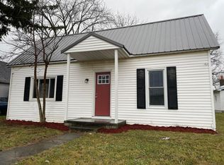 44 E Center St, London, OH 43140