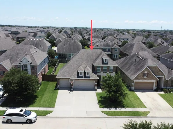 8322 Quiet Bay Dr, Baytown, TX 77523