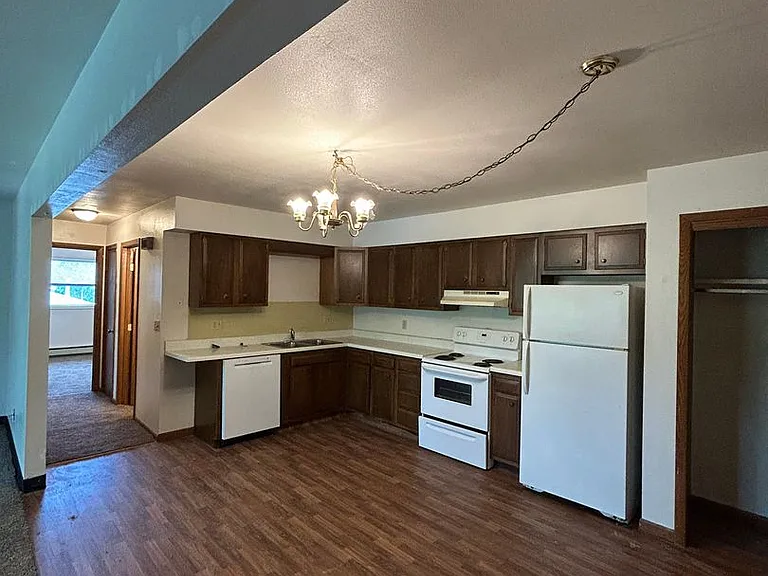 5513 Normandy St — Photo 9