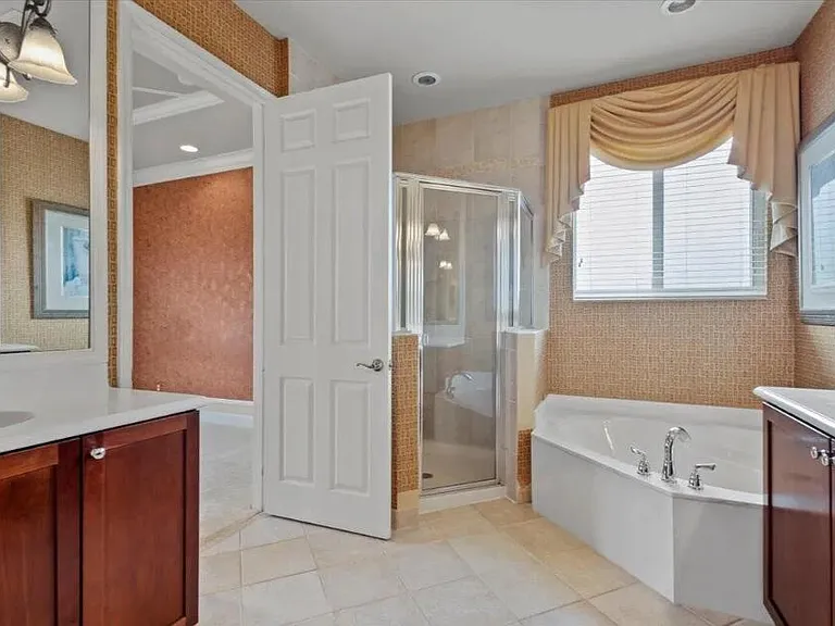 2335 NW Via Della Ct — Photo 41