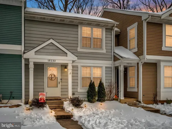 15233 Streamside Ct, Dumfries, VA 22025
