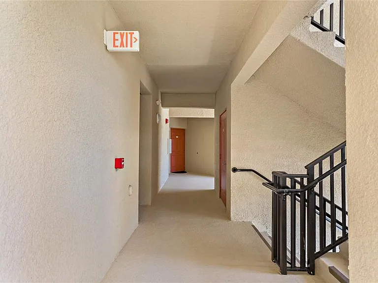 7015 River Hammock Dr #208 — Photo 35