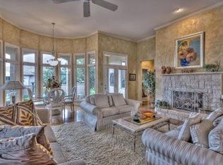 4504 NE De La Mar Ct, Lees Summit, MO 64064