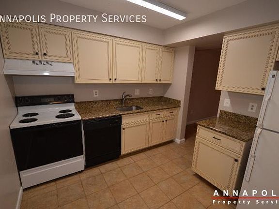 4th image of 448 Knottwood Ct